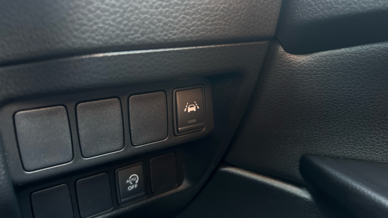 Nissan Qashqai 1.3 DiG-T Tekna 5dr Petrol Hatchback